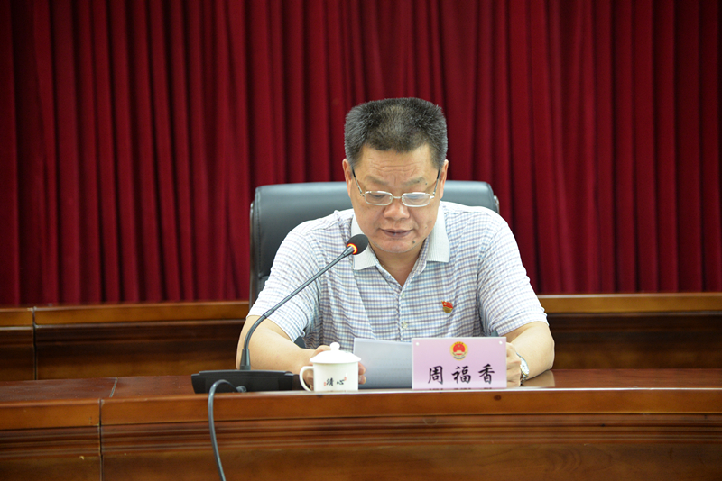 周检上党课.jpg 周检上党课.jpg