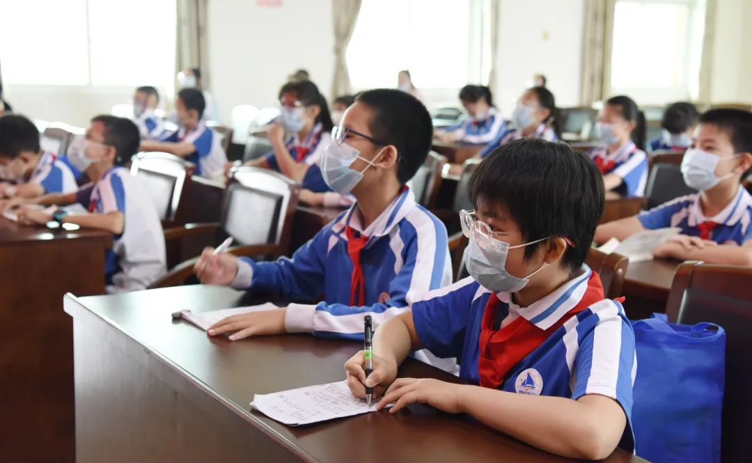 开放日(小图3).jpg 开放日(小图3).jpg