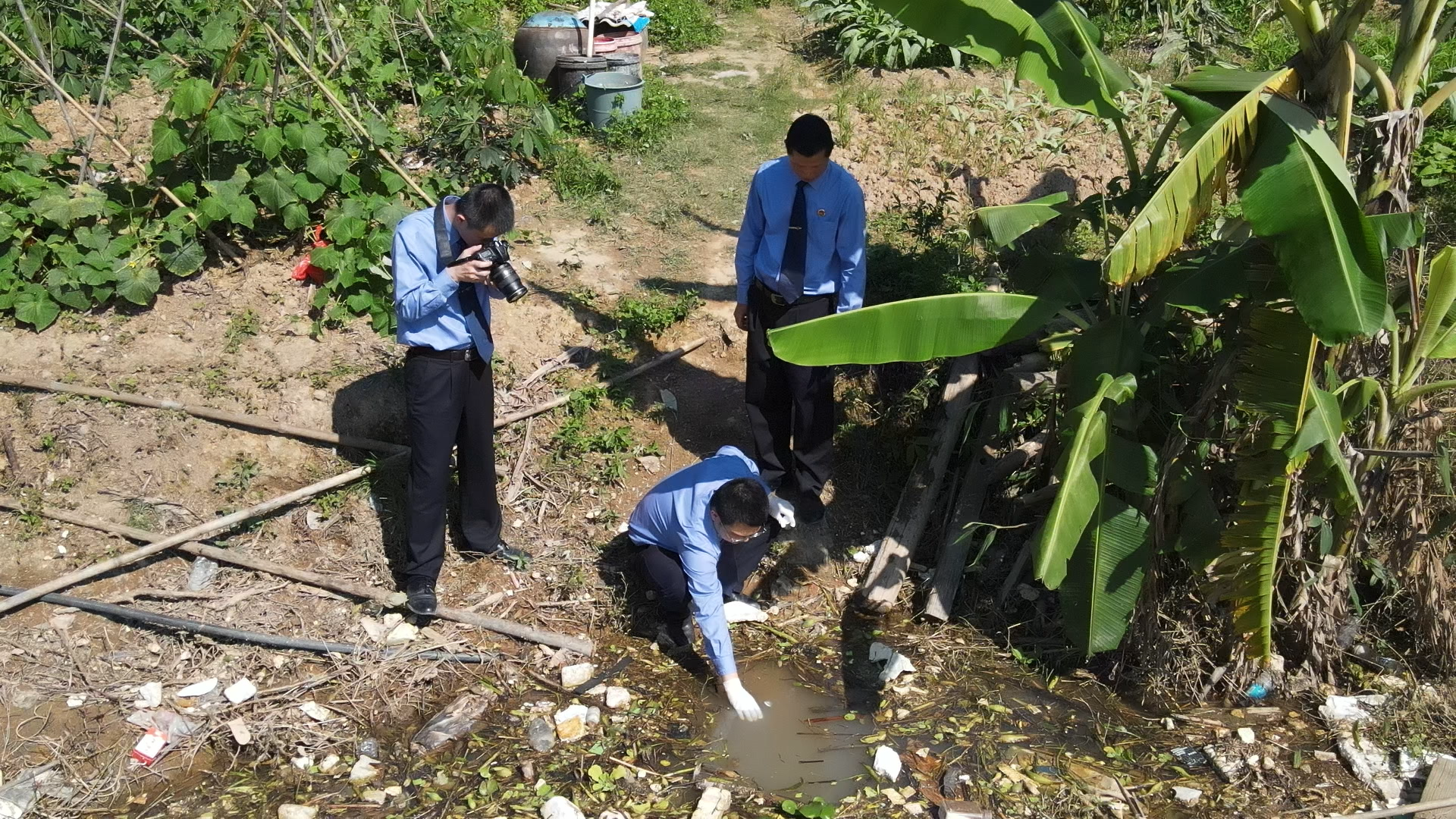 东山水电站漂浮垃圾清理.png 东山水电站漂浮垃圾清理.png